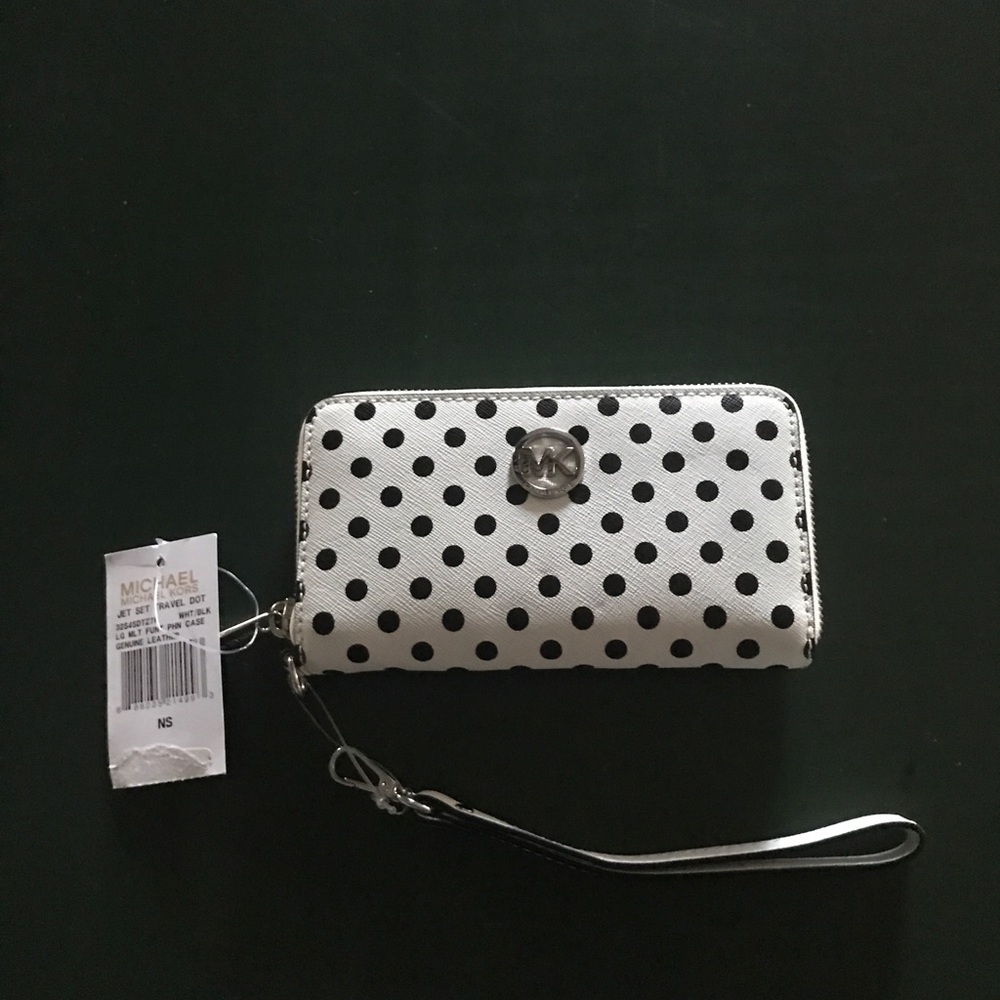 Wristlet